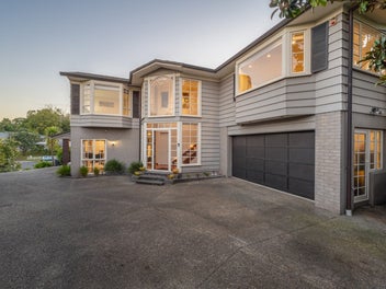 8 Kerry Dell, Cockle Bay, Auckland