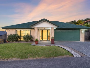 27 Roy Maloney Drive, Henderson, Auckland
