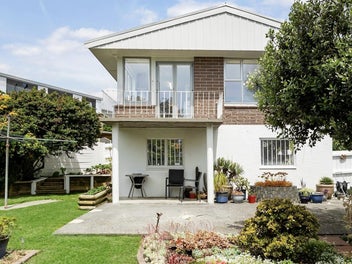 20 Lawrence Crescent, Hillpark, Auckland