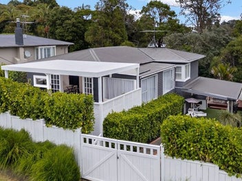 42 Tiri Tiri Road, Birkdale, Auckland