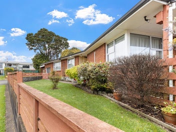 14C Cowling Road, Hurdon, New Plymouth