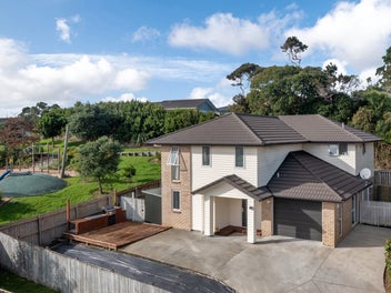 59 Tamahere Drive, Glenfield, Auckland