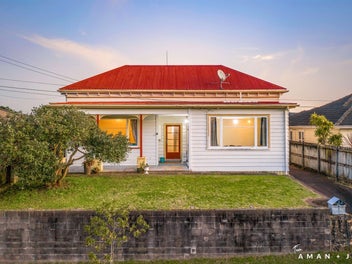 2/2 Aroha Avenue, Sandringham, Auckland