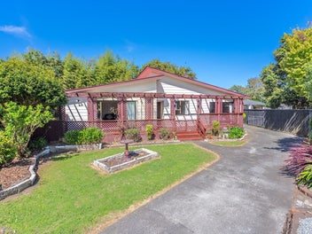 19 Sunshine Avenue, Paraparaumu