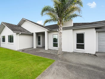 11 Petersburg Drive, Flagstaff, Hamilton