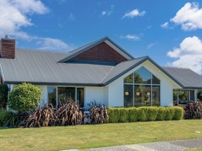 2 Waterstock Way, Parklands, Christchurch