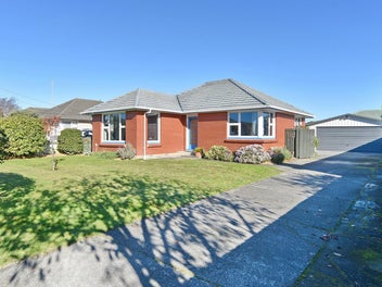 372 Breezes Road, Aranui, Christchurch