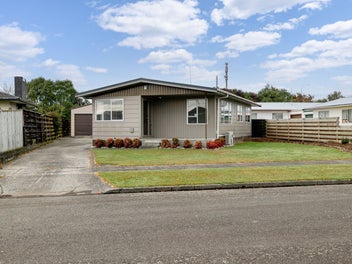 10 Geraldine Crescent, Cloverlea, Palmerston North