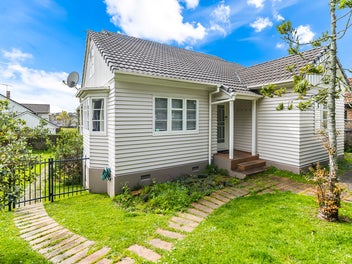 14 Apihai Street, Orakei, Auckland