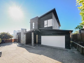 80 Medallion Drive, Oteha, Auckland