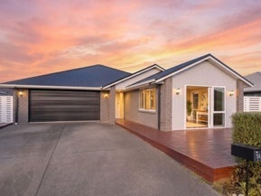 84 Tabraham Crescent, Pyes Pa, Tauranga