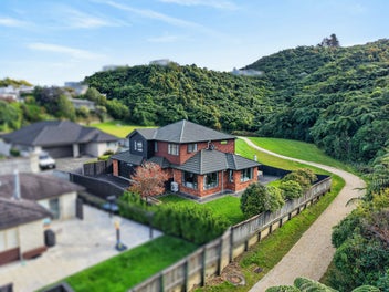 12 Meadowbank Drive, Belmont, Lower Hutt