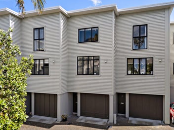 16/17 Lyon avenue, St Lukes, Auckland