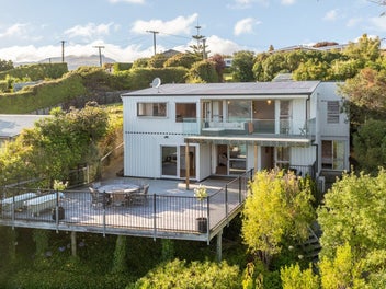 21 Te Ara Crescent, Lyttelton