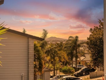 41E Redoubt Road, Goodwood Heights, Auckland