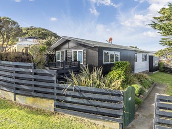 28 Arahanga Grove, Maupuia, Wellington