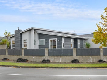 16 Eaglesome Avenue, Aidanfield, Christchurch