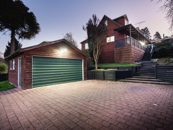 362 Kaikorai Valley Road, Bradford, Dunedin