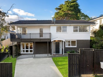 11 Stott Avenue, Birkdale, Auckland