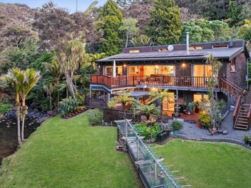 21 Opanuku Road, Henderson Valley, Auckland