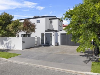 1/22 Aston Drive, Waimairi Beach, Christchurch