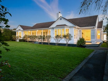 15 Troon Crescent, Boulcott, Lower Hutt