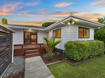 1/18 Darcy Place, Massey, Auckland