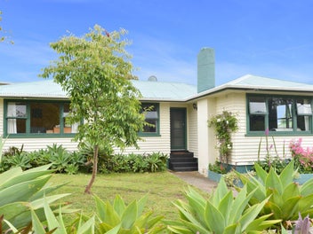 8 Hilltop Avenue, Morningside, Whangarei