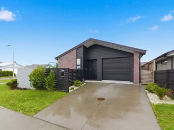 22 Kuihi Street, Poike, Tauranga
