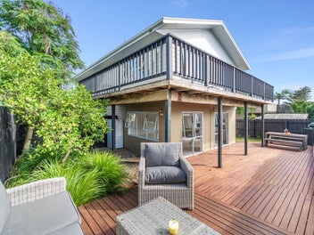 2/3 Clarks Beach Road, Clarks Beach, Clarks Beach