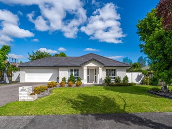 19 Trovare Place, Golflands, Auckland