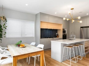 261B Glenfield Road, Hillcrest, Auckland