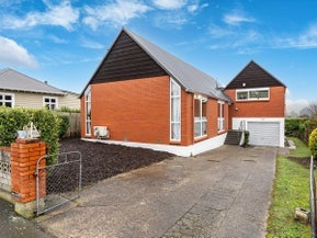 102 Kenmure Road, Belleknowes, Dunedin