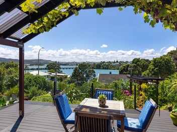 21 Opotoru Road, Raglan, Raglan