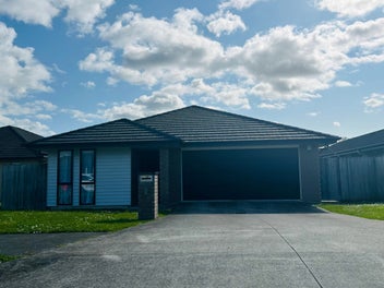 7 Captain Mitchell Drive, Opaheke, Papakura