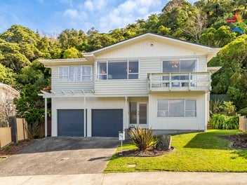 111 Tirohanga Road, Tirohanga, Lower Hutt
