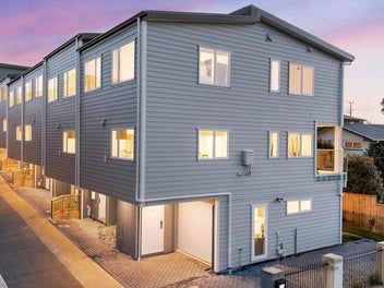 5C Liston Street, Northcote, Auckland