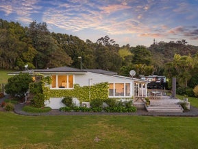 315 Muriwai Road, Waimauku, Waimauku