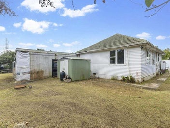7 Civil Place, Otara, Auckland