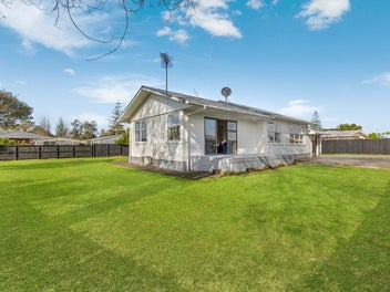 9 Kambalda Street, Mangere Bridge, Auckland