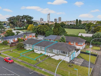 2/1 Ngaio Street, Takapuna, Auckland