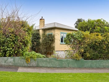79 Clemow Road, Fitzroy, New Plymouth