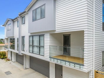 7/12 Jasper Avenue, Mount Roskill, Auckland