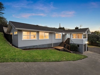 8 Beswick Place, Birkdale, Auckland