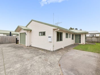 27 Aaron Place, Brookfield, Tauranga