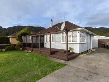96 Hall Street, Cobden, Greymouth