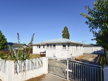 75 Heath Street, St Andrews, Hamilton
