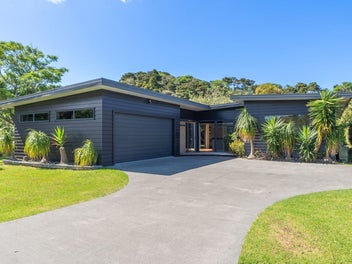 1 Coral Place, Matapouri, Whangārei