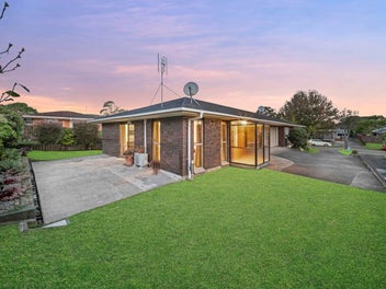 6B Ballater Place, Highland Park, Auckland