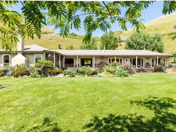 11 Mangakuri Road, Havelock North